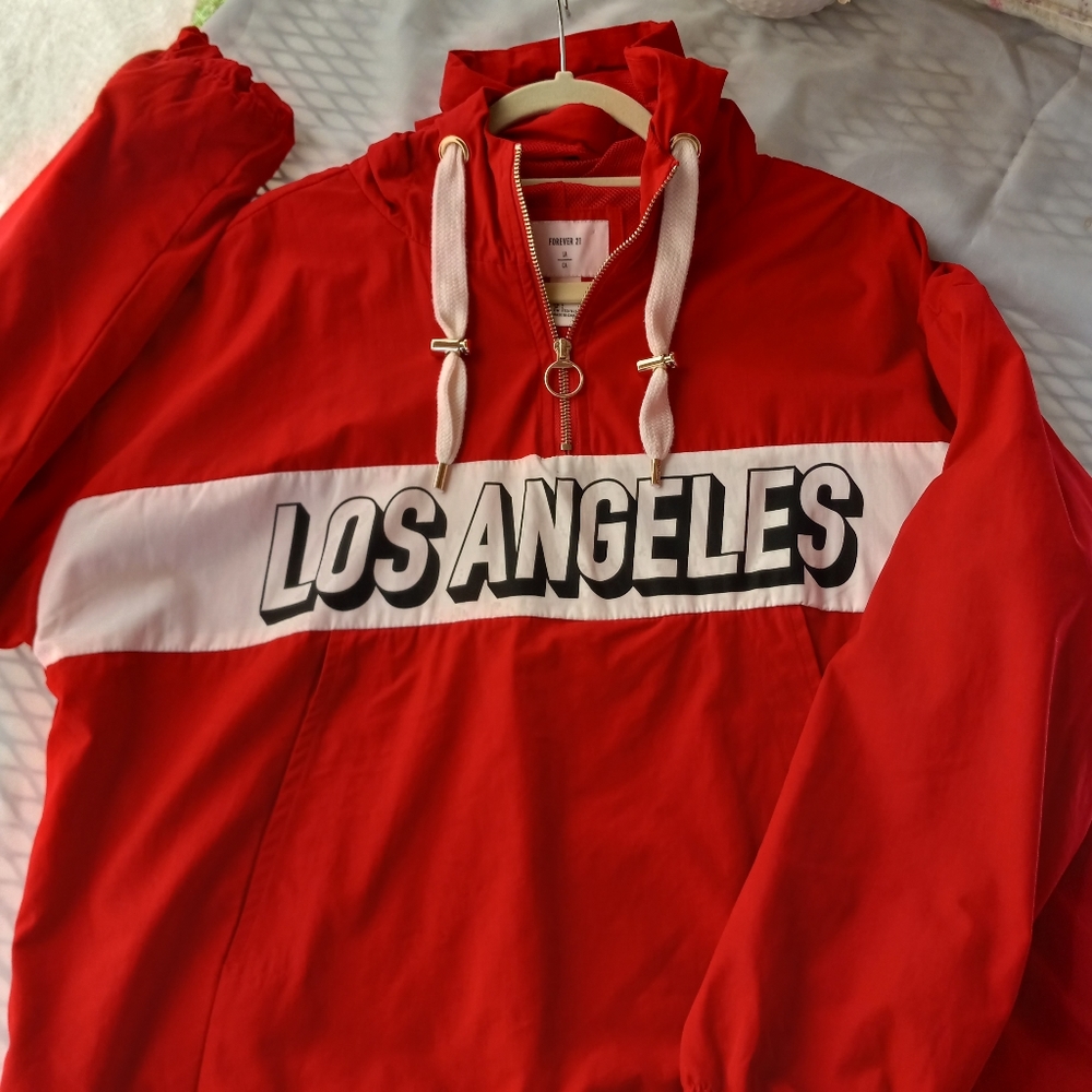 RED WHITE & BLACK QUARTER ZIP FRONT HOODIE WITH LOS ANGELES GRAPHIC
